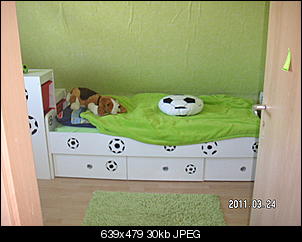 fu�ballzimmer meines sohnes.-pict3434.jpg