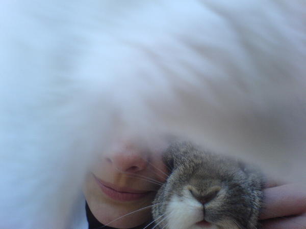 charlie (meine Katze) lief ins bild, dahinter p�nktchen und ich :D